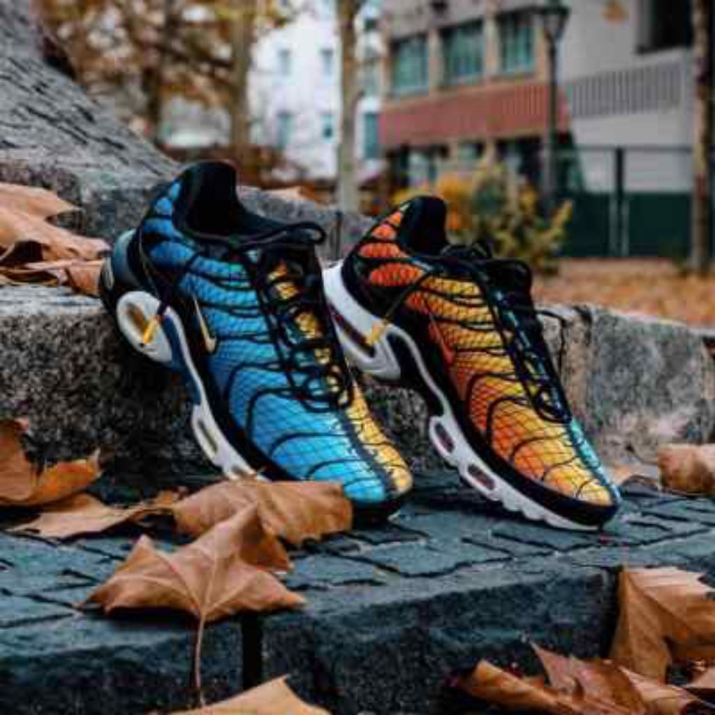 Nike Air Max Plus TN SE Greedy Sunset Blue Orange 100% Authentic