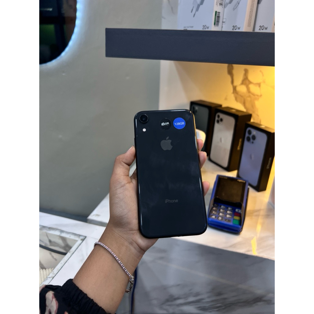 IPhone XR 128gb IBox Like New