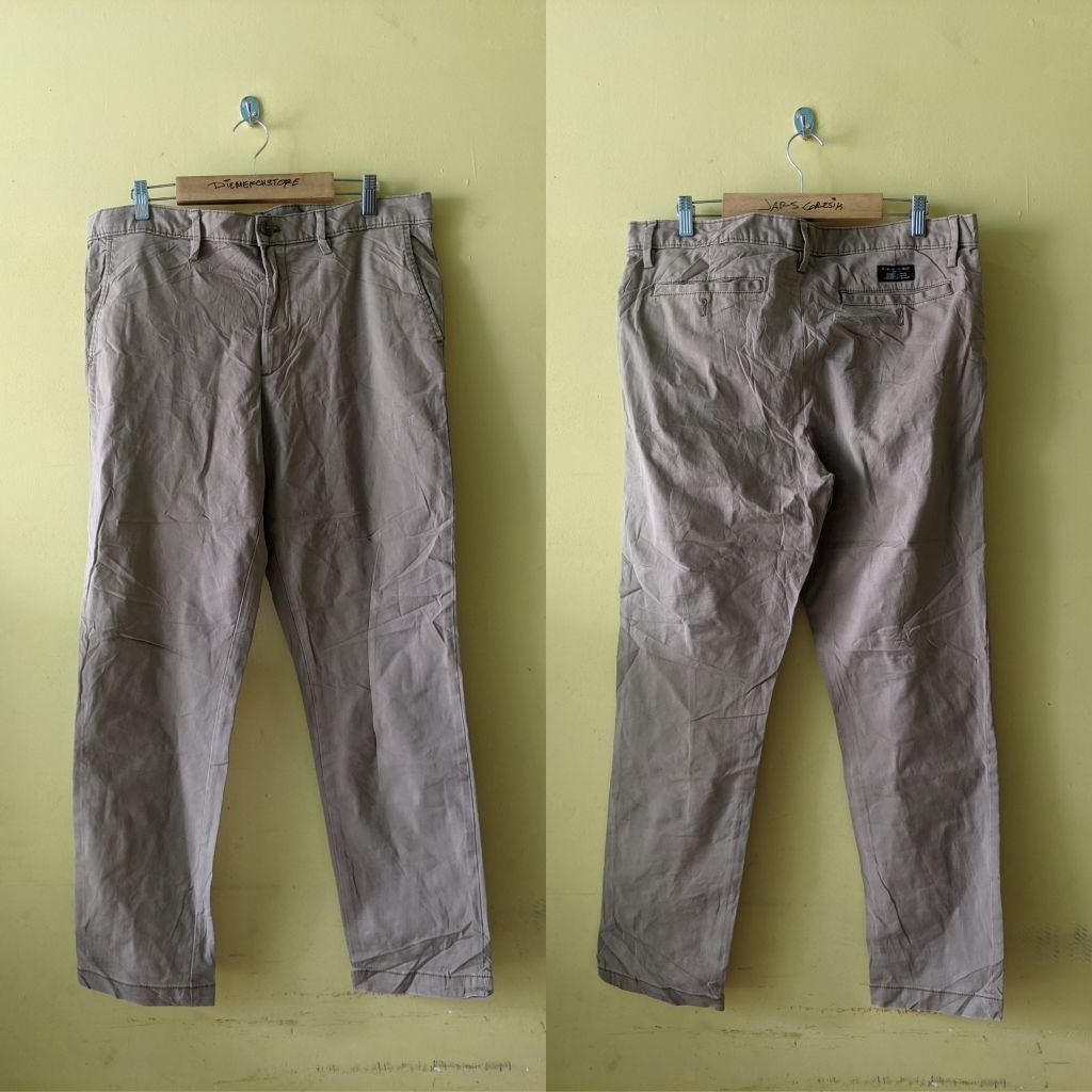 (Celana Branded) Banana Republic Men's Slim Lived In Acorn Chino Long Pants Bangladesh Made