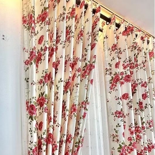 Gorden Blackout Motif Bunga Mawar Model Ring Desain Elegan Bahan Halus Lembut Tidak Menerawang