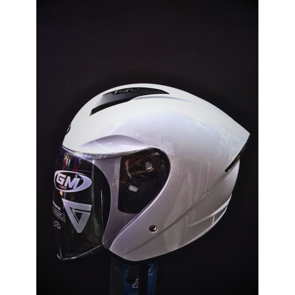 HELM GM G1 SOLID POLOS PUTIH  HELM GM G1
