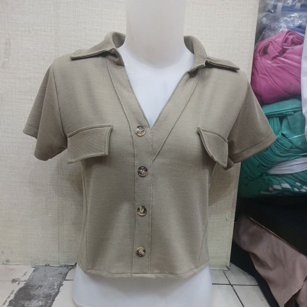 kaos crop top wanita kerah