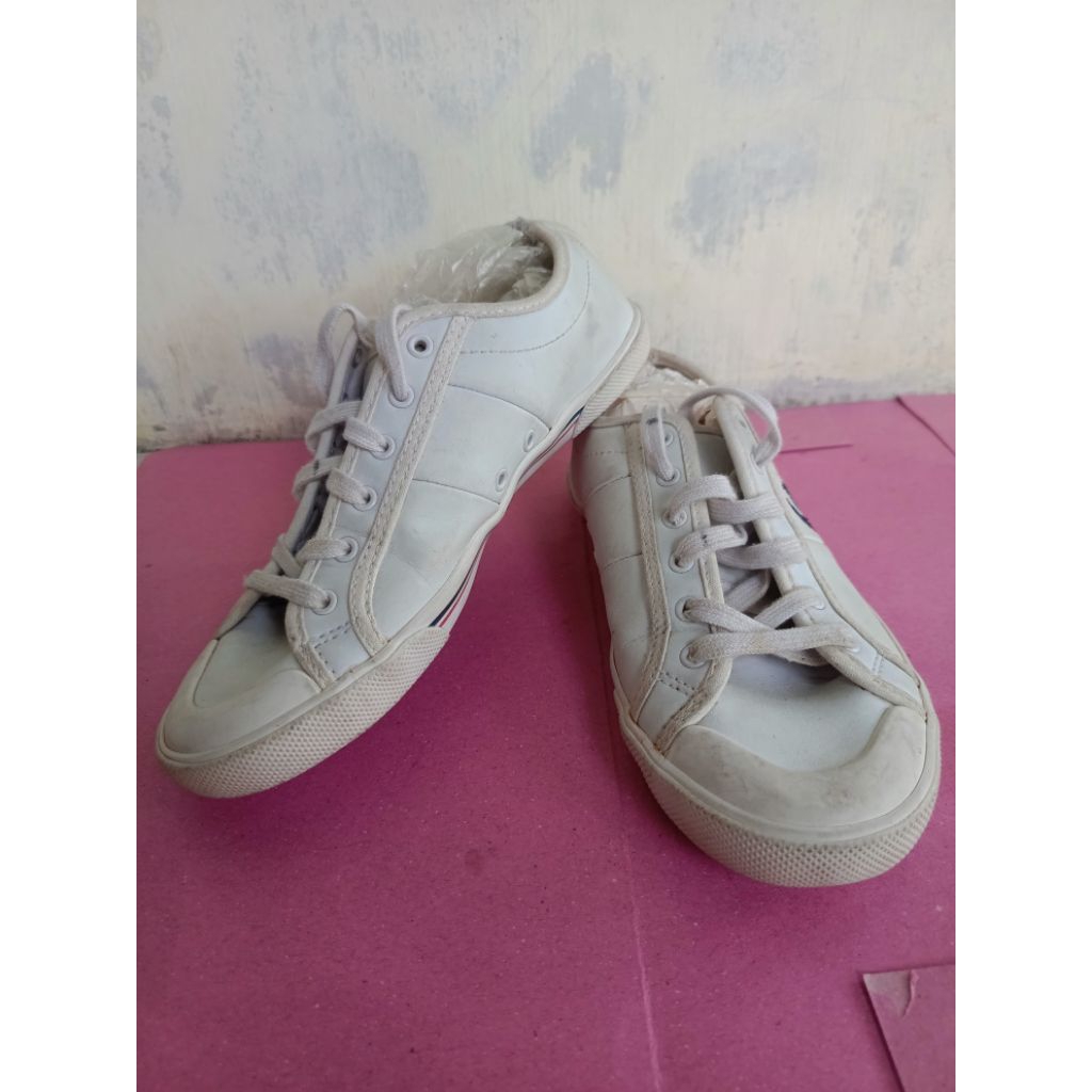 Sepatu FRED PERRY Casual Leather 37 - 23,5cm (Secondhand)