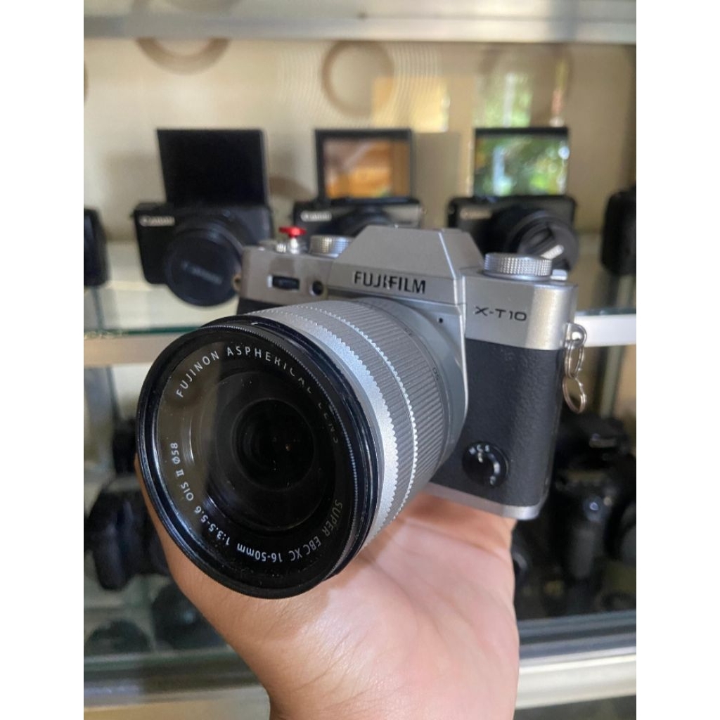 Mirrorless Fujifilm XT10 Second Bergaransi