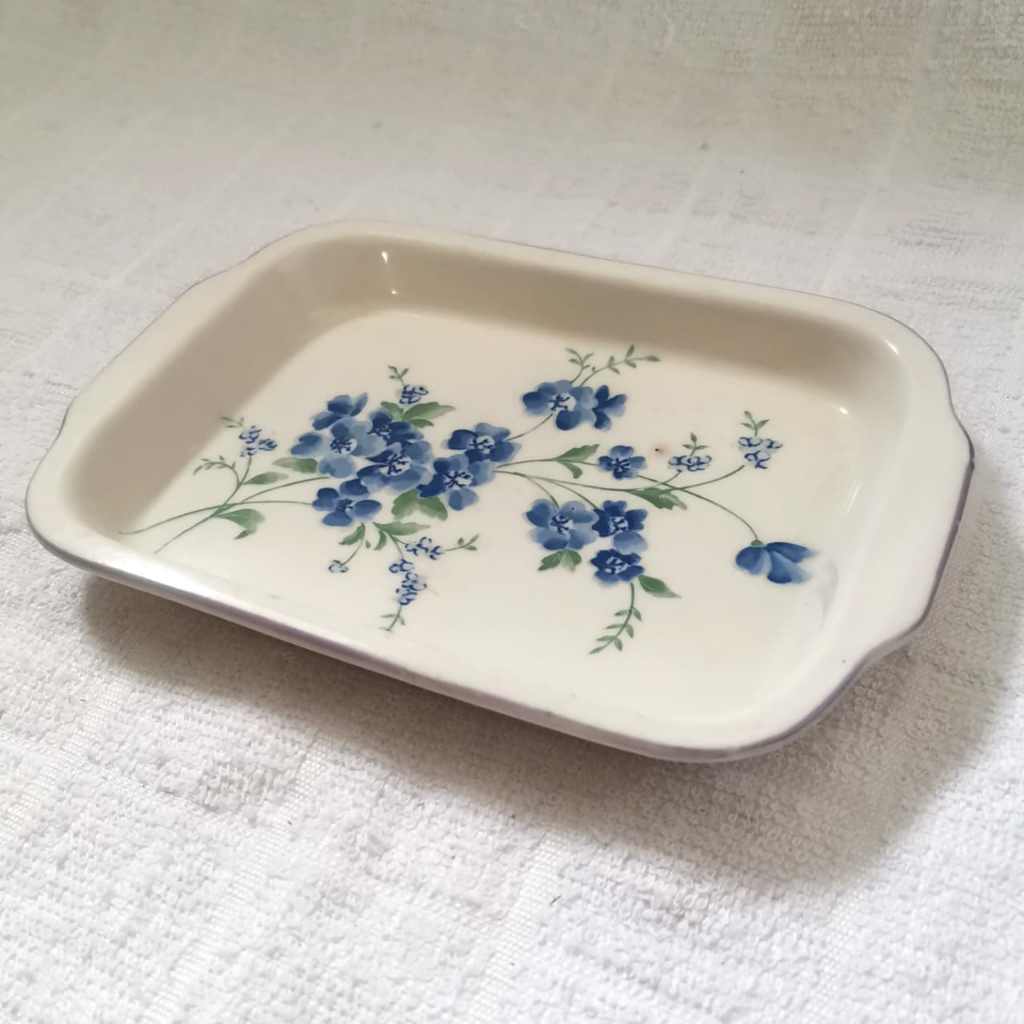 Piring Lodor / Dinner Plate Keramik Motif Bunga Biru Preloved