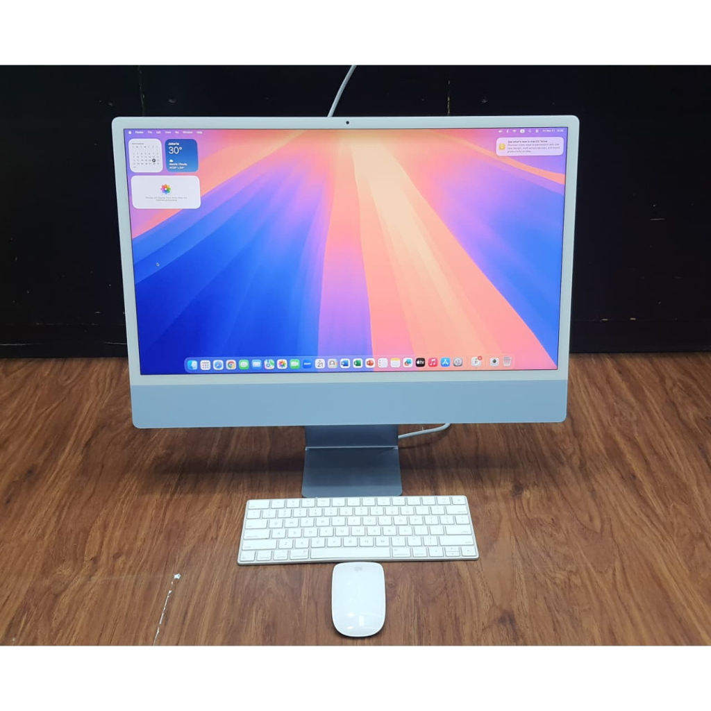 iMac 24 Inch M1 Empat Port 2021 RAM 16GB SSD 1TB Warna Biru Mulus Fullset