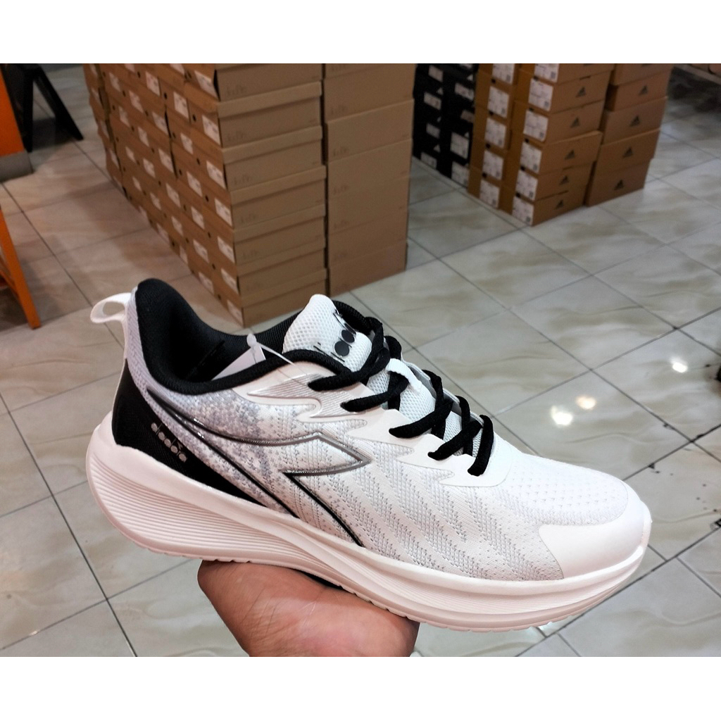DIADORA NEREA MEN'S RUNNING SHOES - WHITE