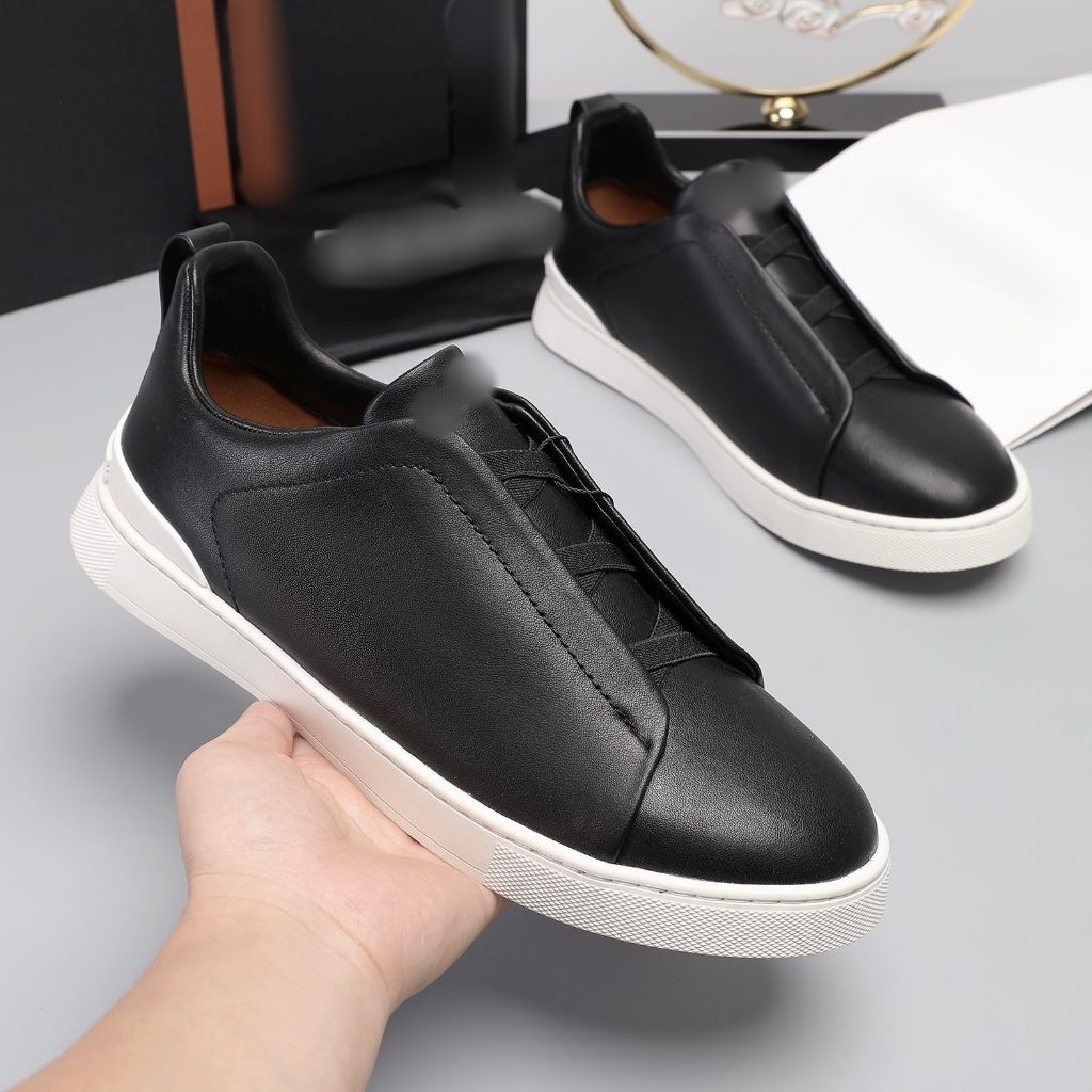 SEPATU SLIP ON PRIA KULIT HALUS SNEAKER PRIA LIST PUTIH MEWAH