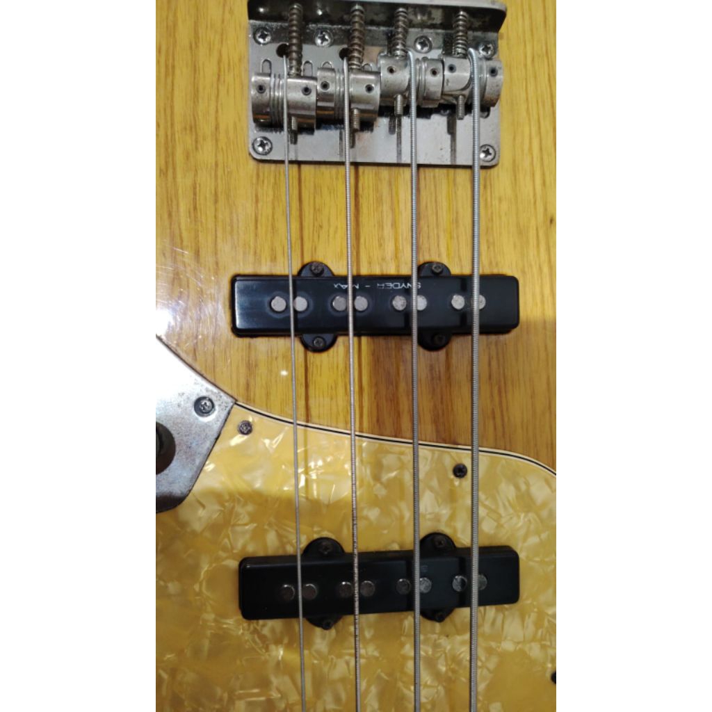 Dame jazz bass kondisi normal mulus