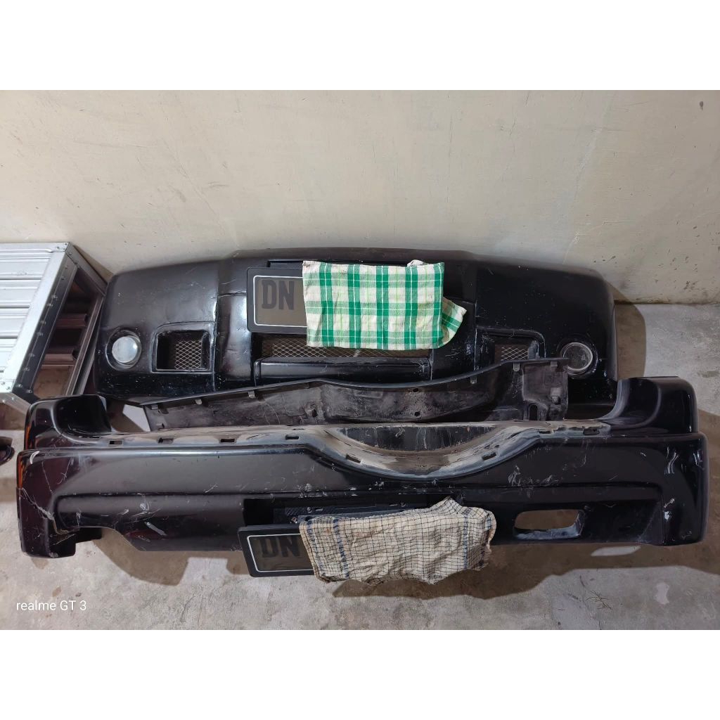 bumper Escudo XC 2006