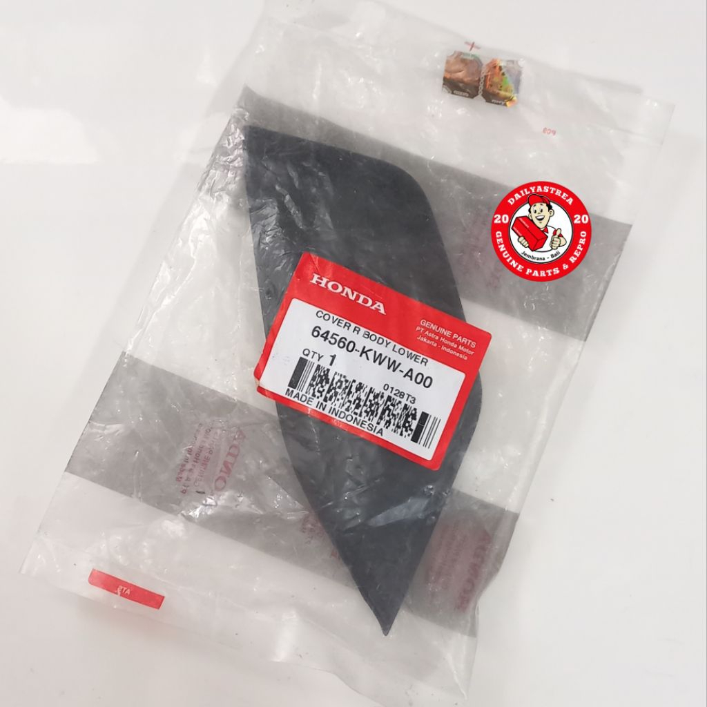 COVER TUTUP R BODY KECIL KANAN BAWAH HONDA REVO 110 ABSOLUTE ORIGINAL ORI AHM 64560-KWW-A00