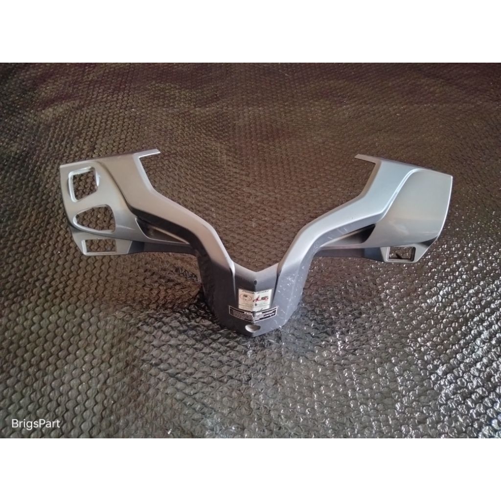 cover batok kepala belakang honda vario 125 old lama KZR non ISS abu original