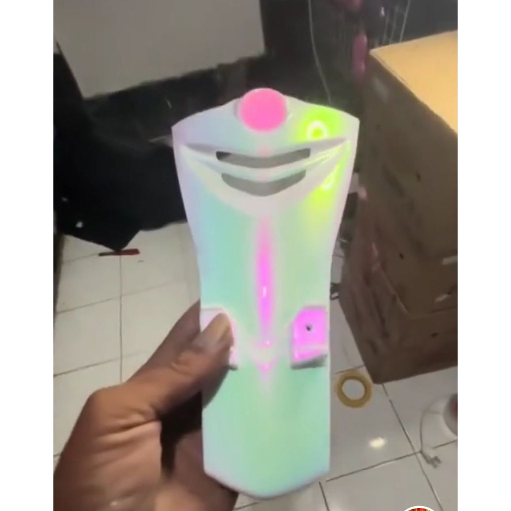 Cat White Bunglon Lovebird Gresik