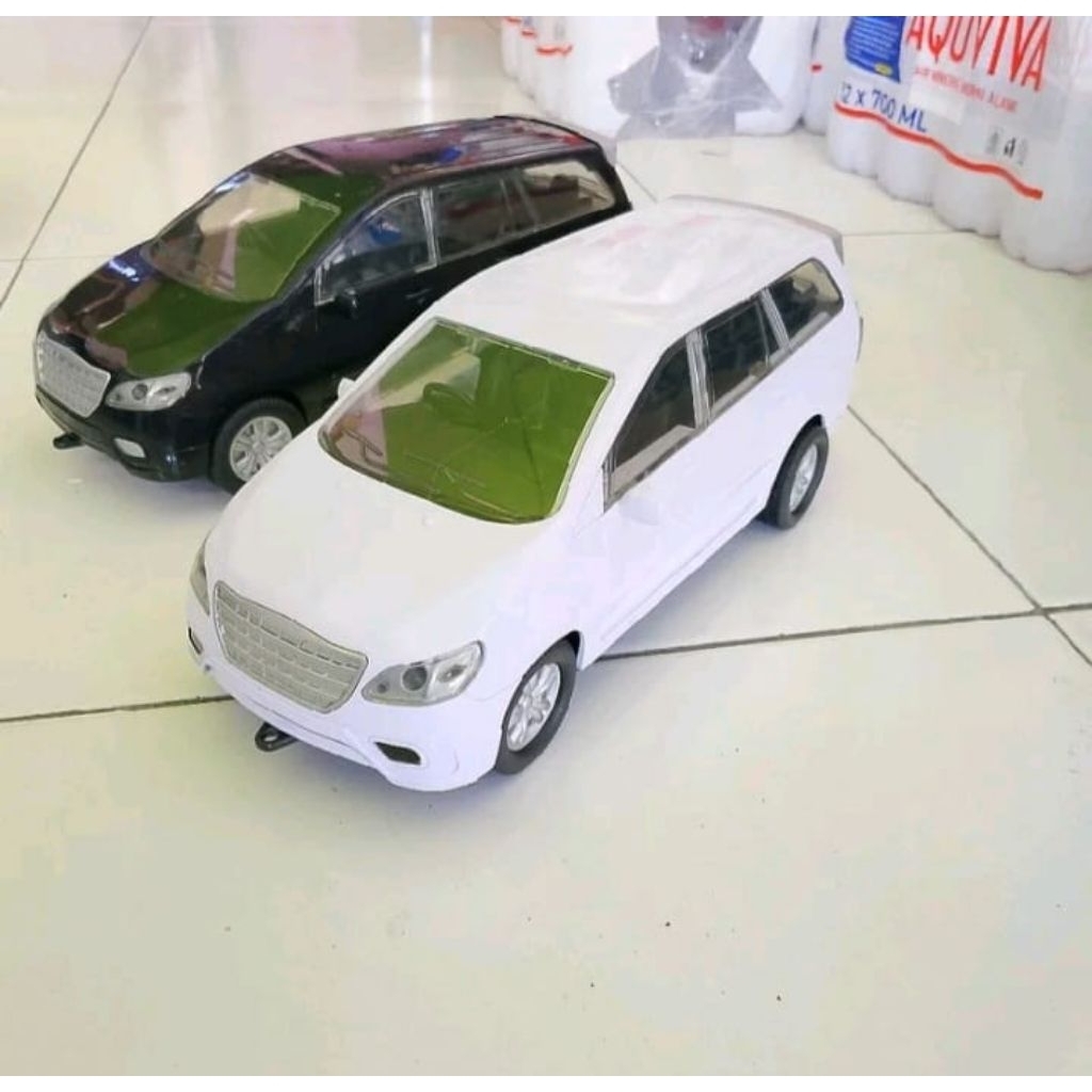 RIA TOYS//MAINAN MOBIL KIJANG INOVA FULL MUSIK & LAMPU