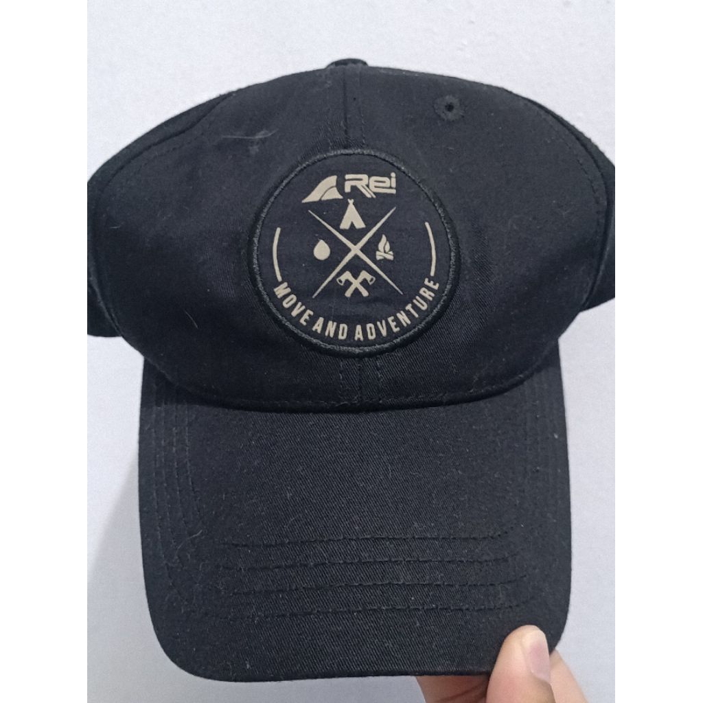 Topi Outdoor Arei