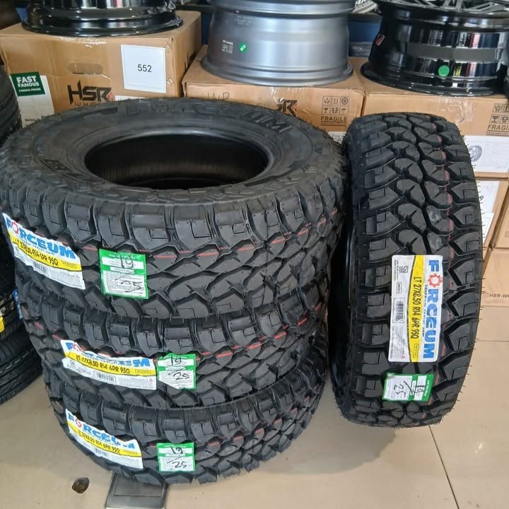 Ban cangkul ukuran 27 8,5 R14 forceum m/t ban mobil offroad r14 27/8,5 ring 14