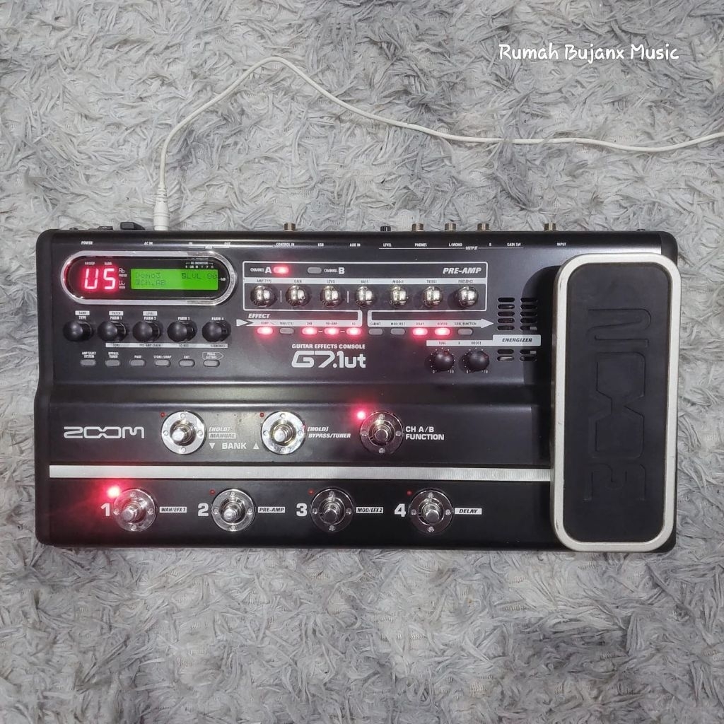 Efek Gitar Zoom G7.1ut Second Like new