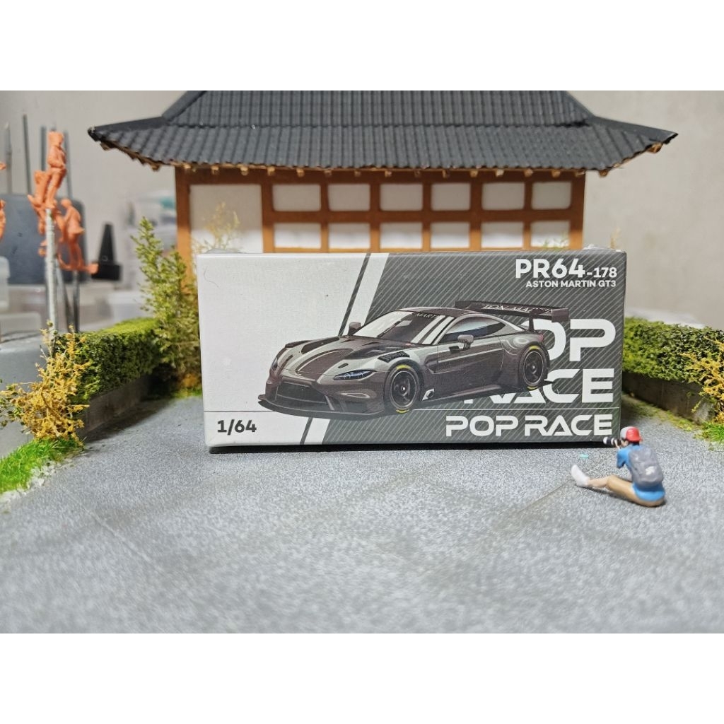 Pop Race Aston Martin GT3 Carbon