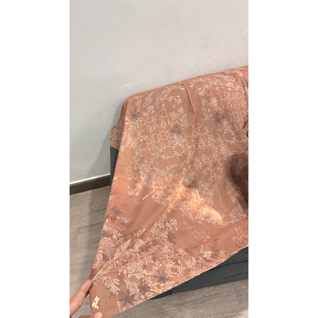 USED Heylocal - Lathika Scarf - Jannar TERAWAT