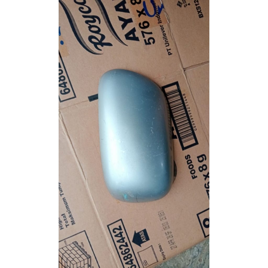 cover spion avanza lama sebelah kiri ORI bekas