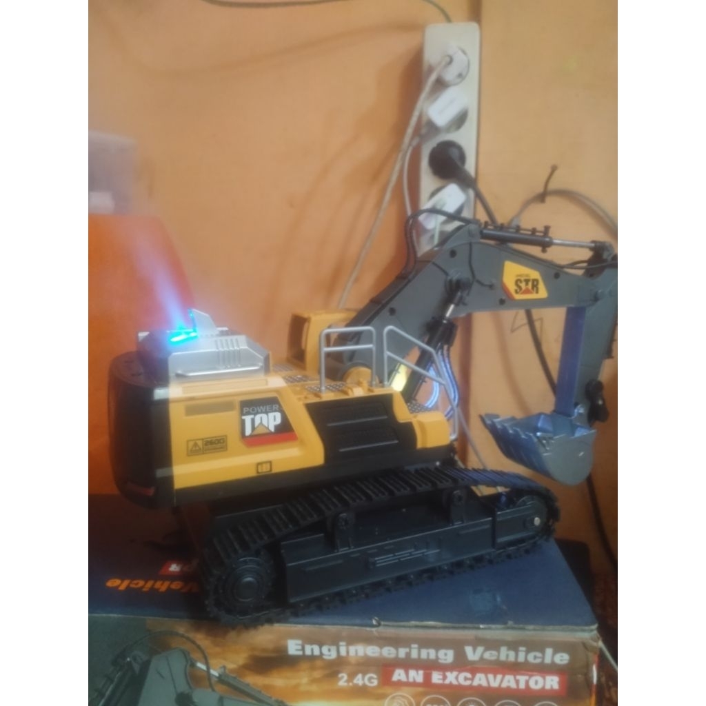 RC mainan excavator