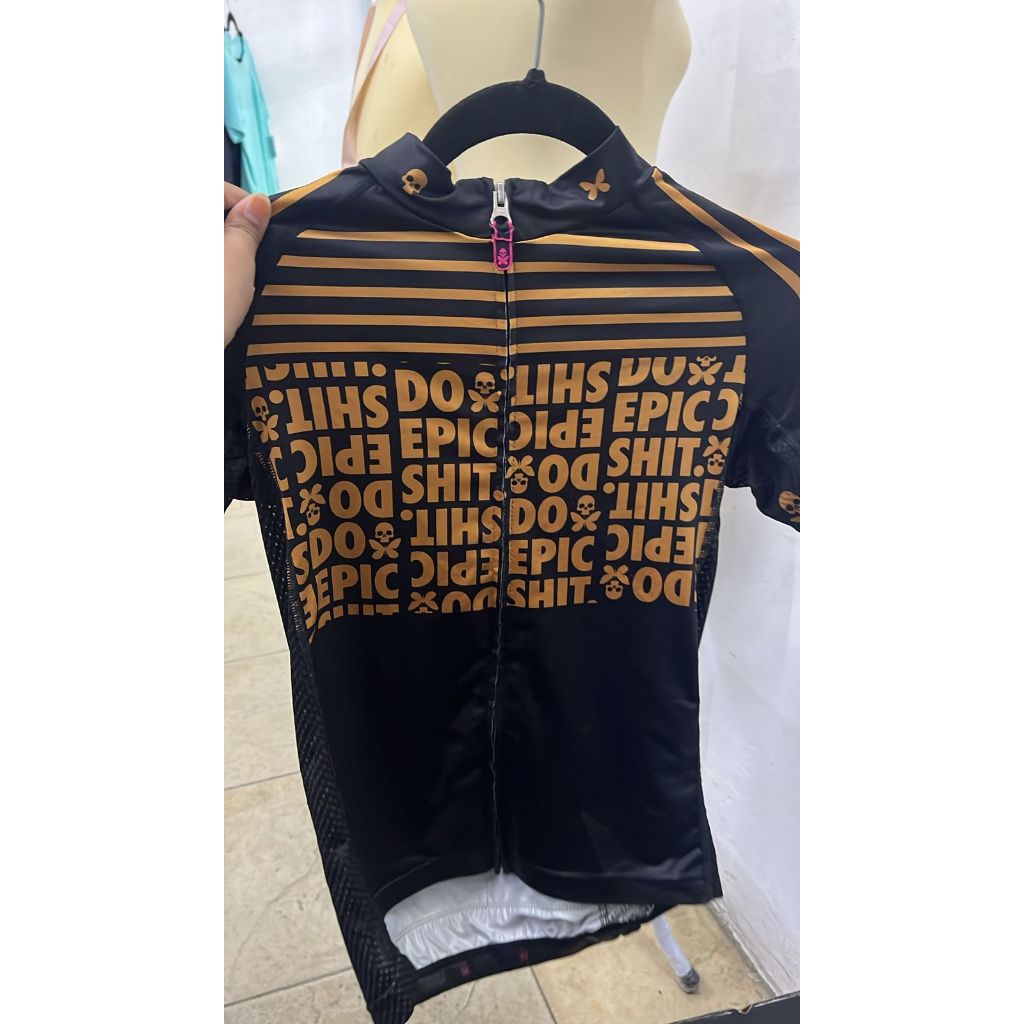 Preloved Baju Sepeda Cycling Jersey Betty design DO EPIC SHIT Masih Mulus Jarang Pakai Jual Murah