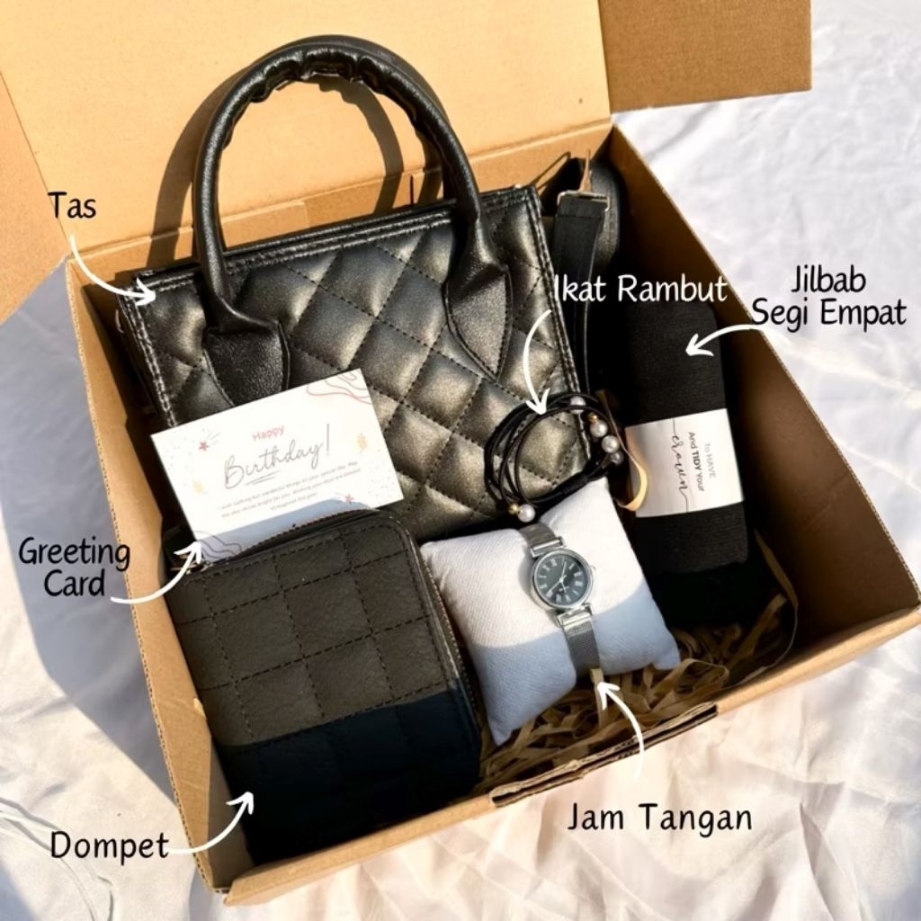 HAMPERS KADO ULANG TAHUN WANITA GIFT BOX TAS HIJAB