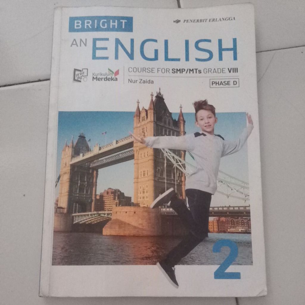 Bright an English kelas 8