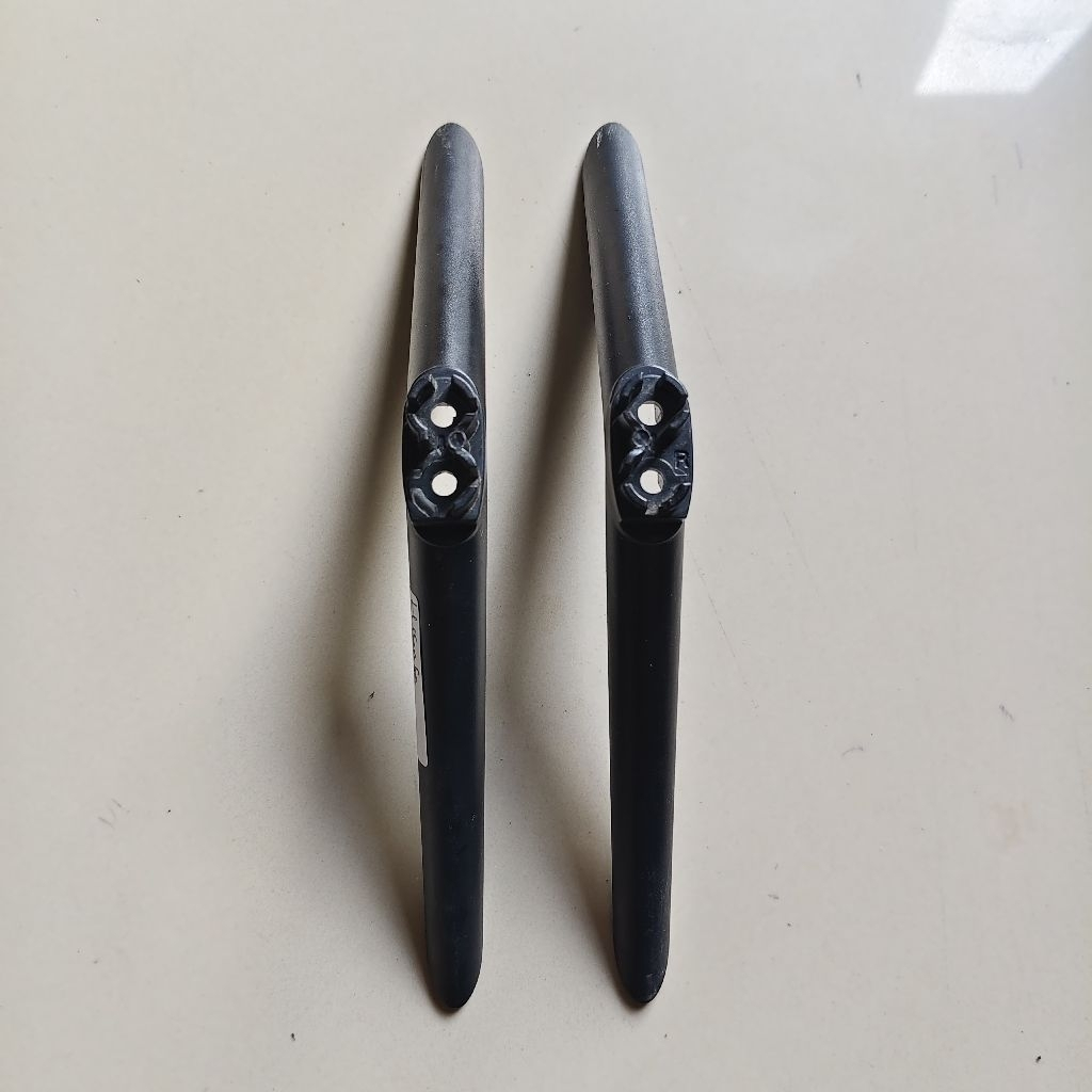 Promo  Kaki Kaki Dudukan TV LCD LED TV Hisense 32 Inch tipe 32A5000F cabutan normal tested mulus no 