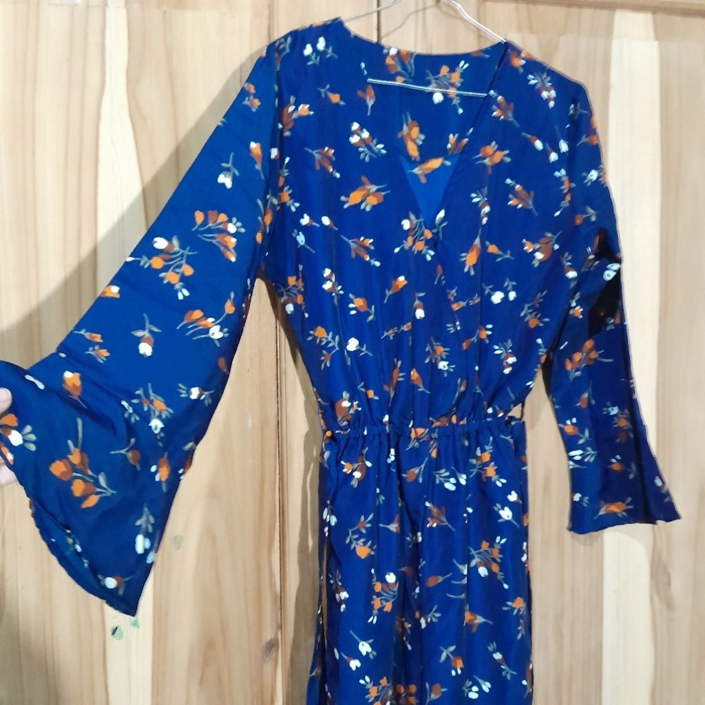 Preloved Jumpsuit panjang bunga flowers Navy