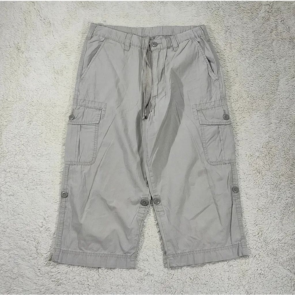 CELANA PENDEK CARGO UNIQLO