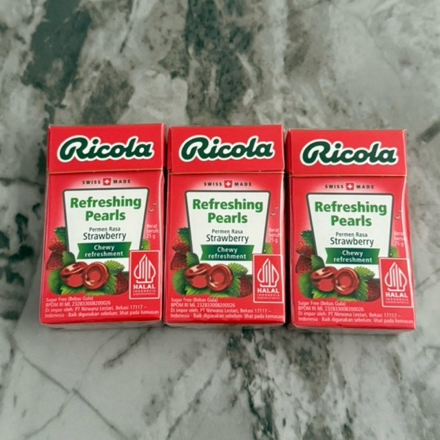 BUNDLING 3 PCS PERMEN RICOLA REFRESHING PEARLS RASA STRAWBERRY 25GR