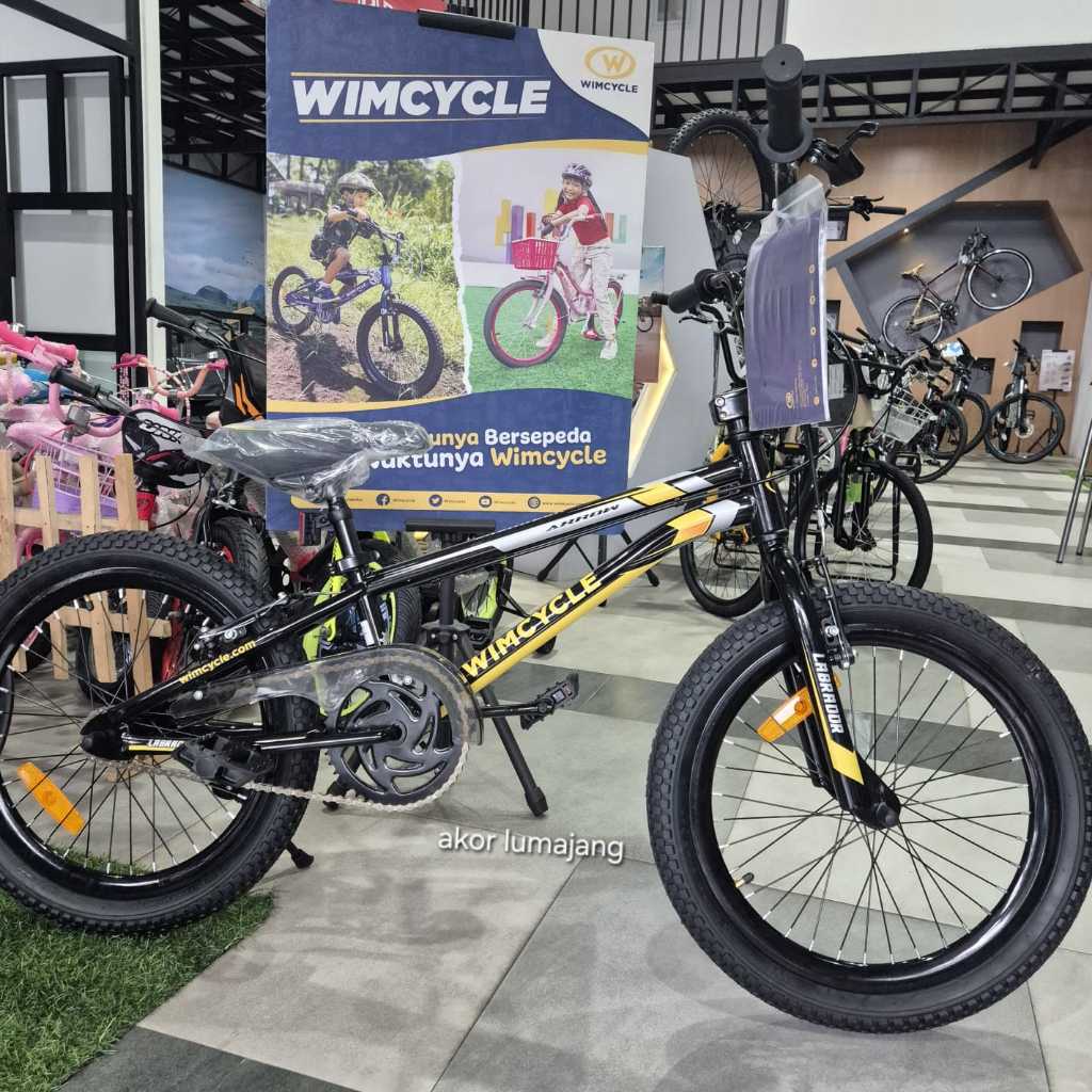 wimcycle labrador arrow 20 inch 20 x 2.125 sepeda anak laki - laki bmx usia 6 - 8 tahun