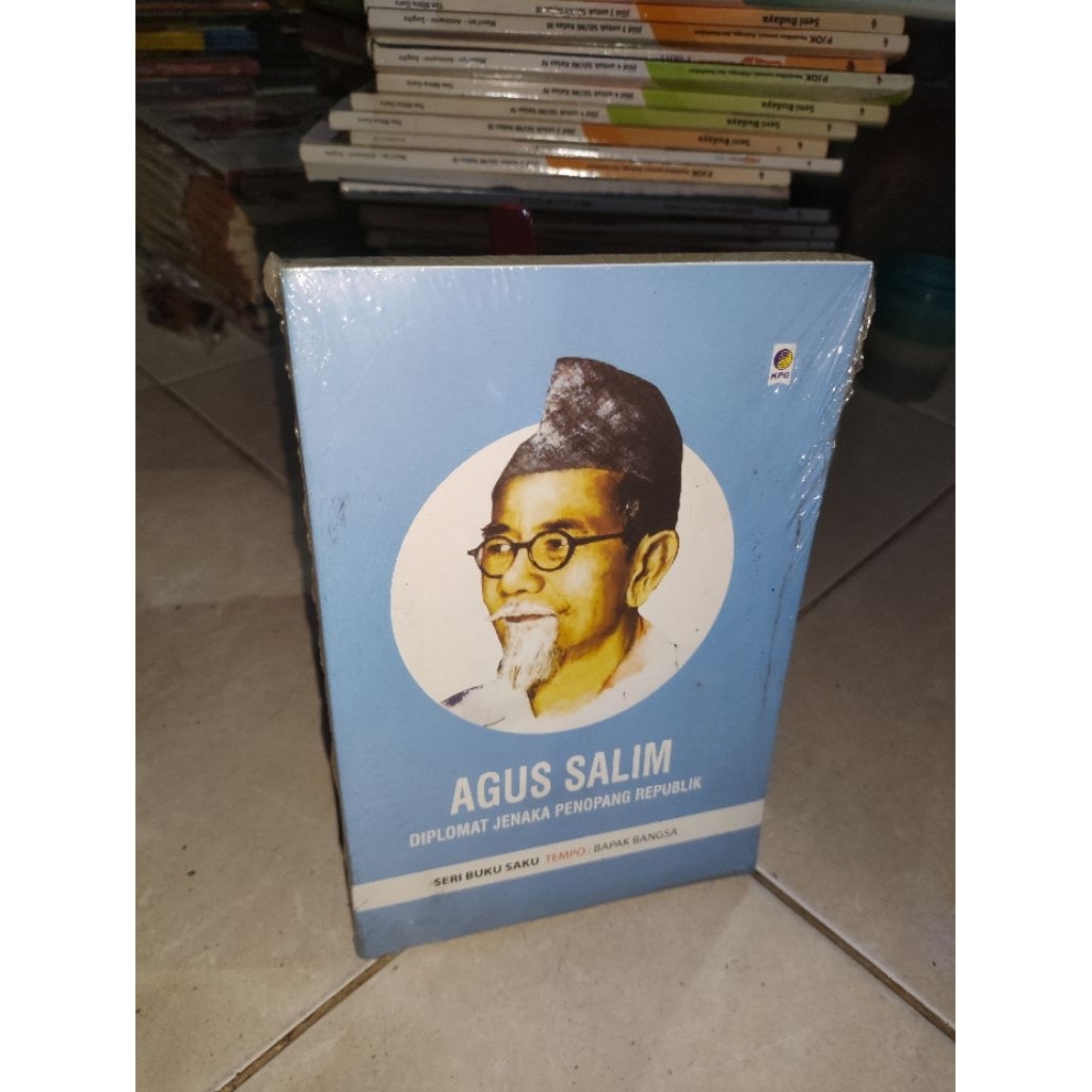 BUKU BIOGRAFI AGUS SALIM DIPLOMAT JENAKA