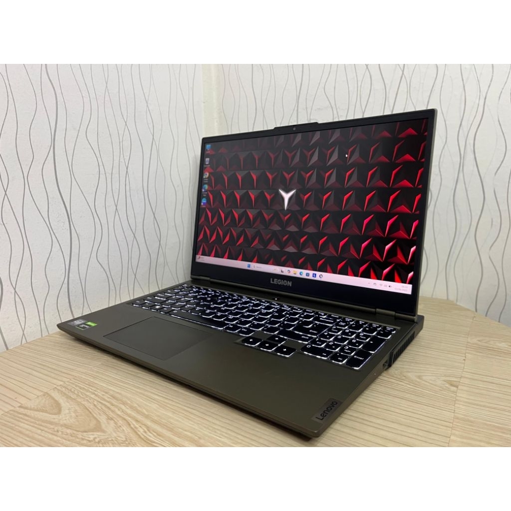 Lenovo legion 5 15 imh05 i7-10750H GTX 1650 4GB RAM 16/SSD 512GB