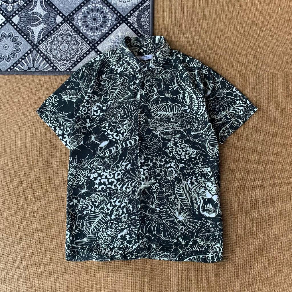kemeja Bershka size fit S 100% original 241125A