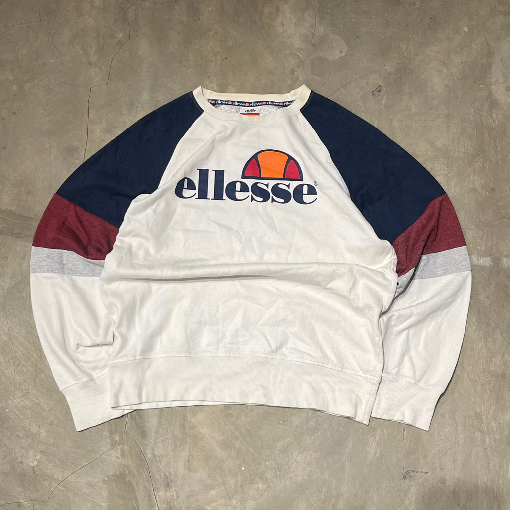 Ellesee big logo center sweater