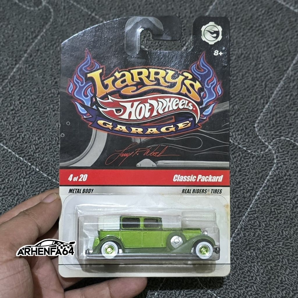 Hotwheels Classic Packard Larry's Garage - Green