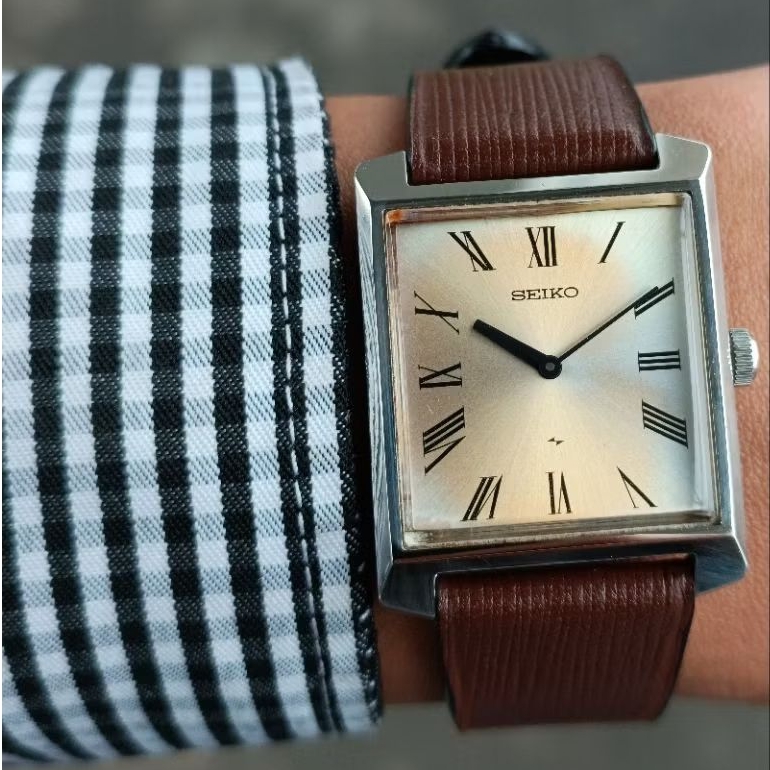 Jam Tangan Seiko Chariot Tank Case Roman Index