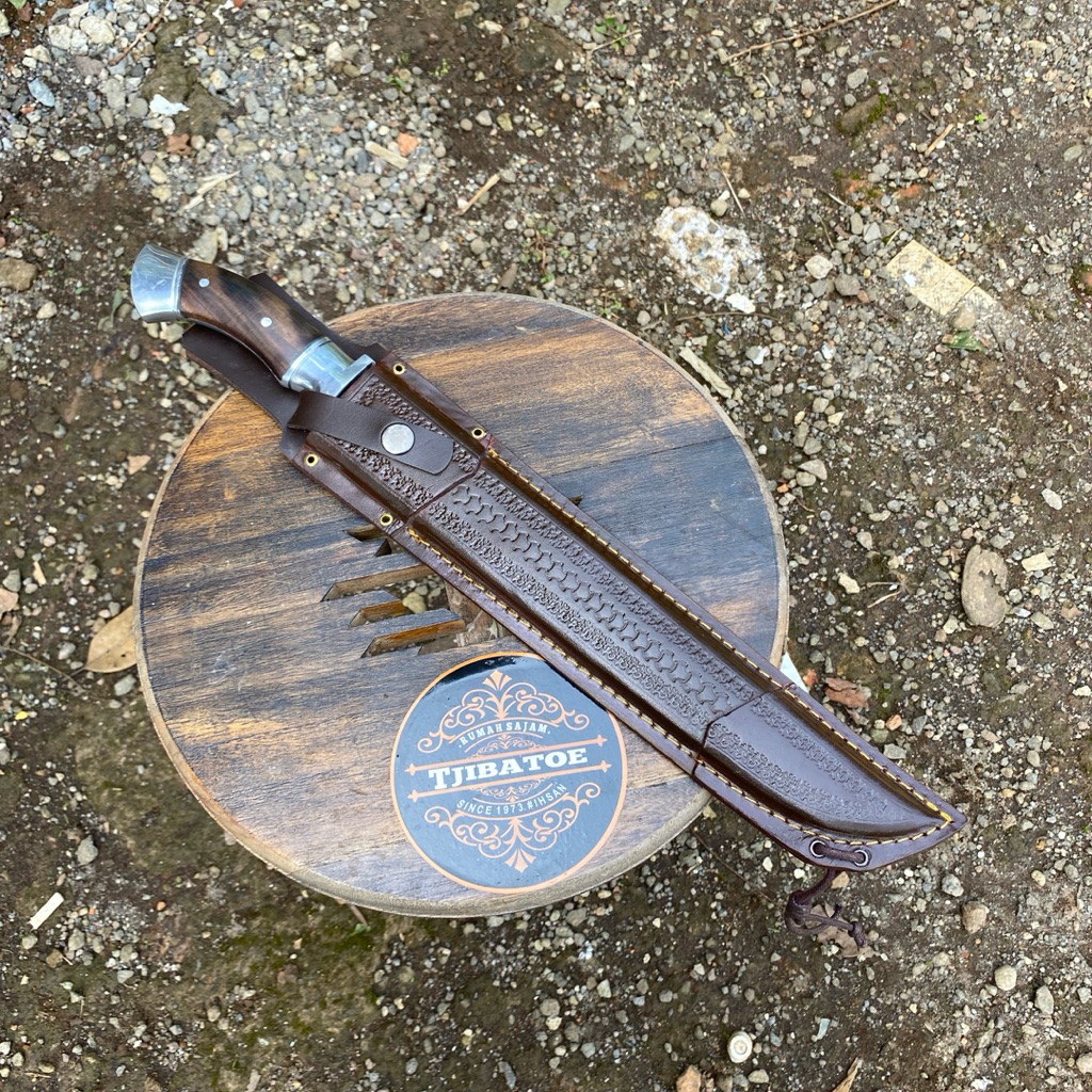 golsem Baja hss sarung kulit elegan