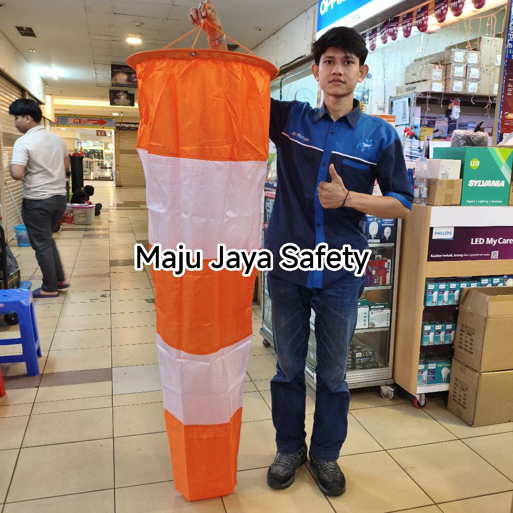 Windsock Petunjuk Arah Mata Angin Warna Orange Putih