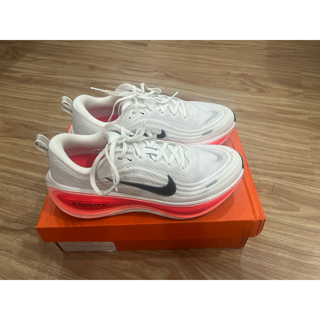 Nike Vomero Plus White/Red