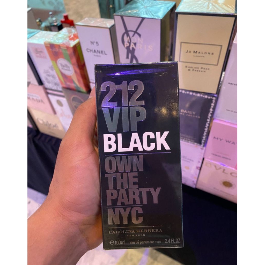 Carolina Herrera – 212 VIP Black Own The Party NYC (Eau de Parfum for Men)
