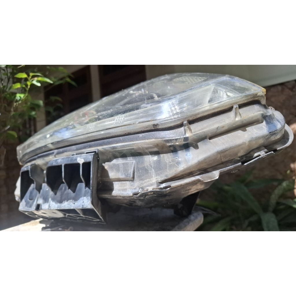 Headlamp / Lampu Depan Xtrail T32 Kanan Kiri