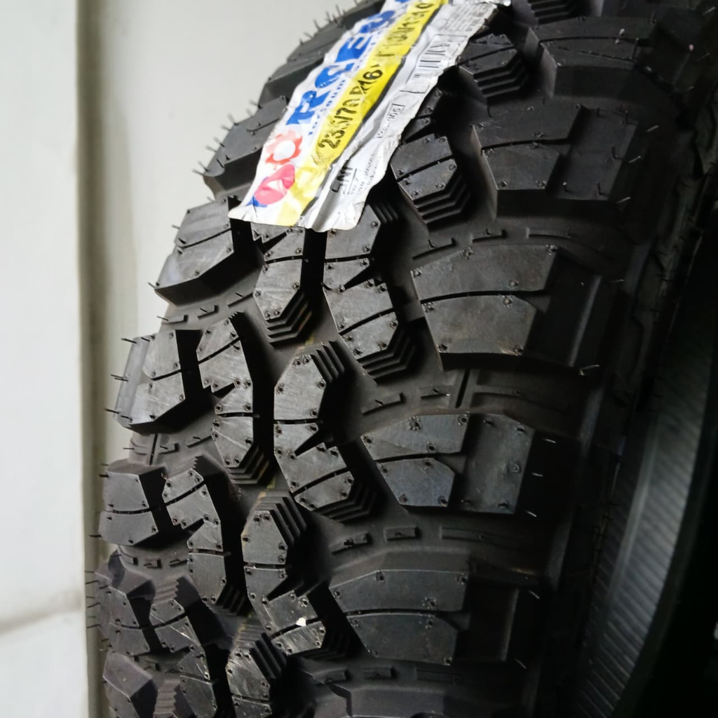 ban mobil cangkul forceum 235 70 R16 MT forceum
