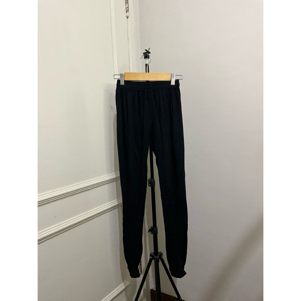 [BACA DESKRIPSI] Preloved Legging Full Menutup Kaki/ Wudhu Friendly