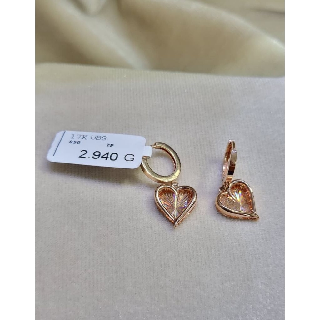 Anting emas 75 hati hologram