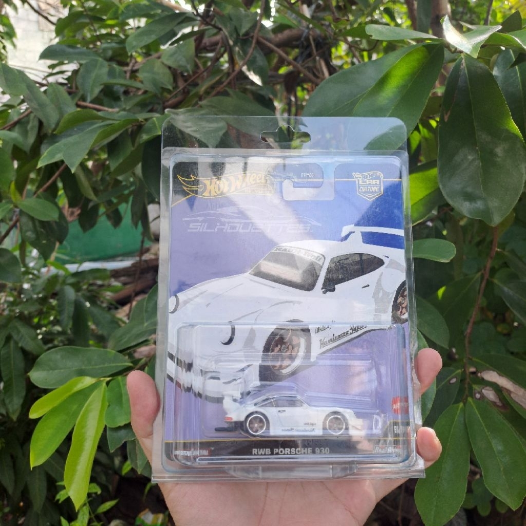 Hot Wheels Premium Silhouettes Porsche RWB