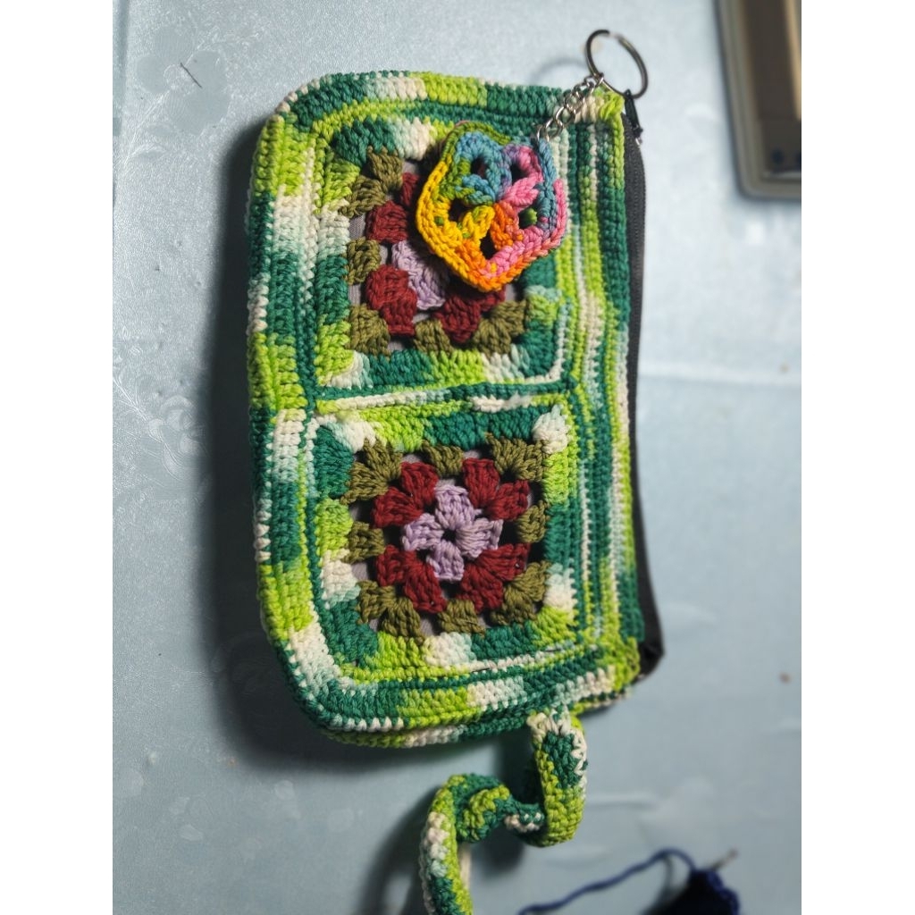 dompet hp rajut handmade