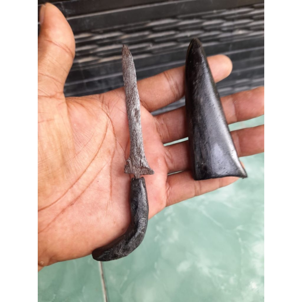 Keris aksesoria kecil buat hiasan